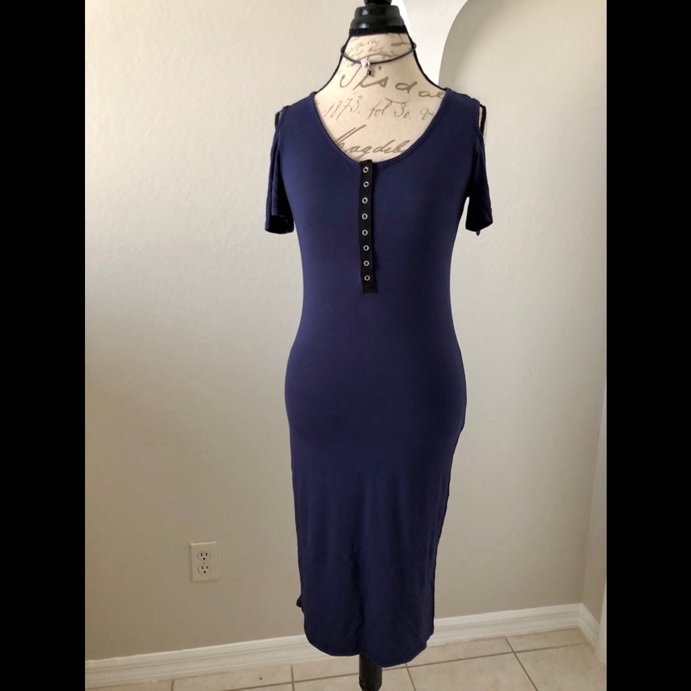 Comfy and sexy midi dress!